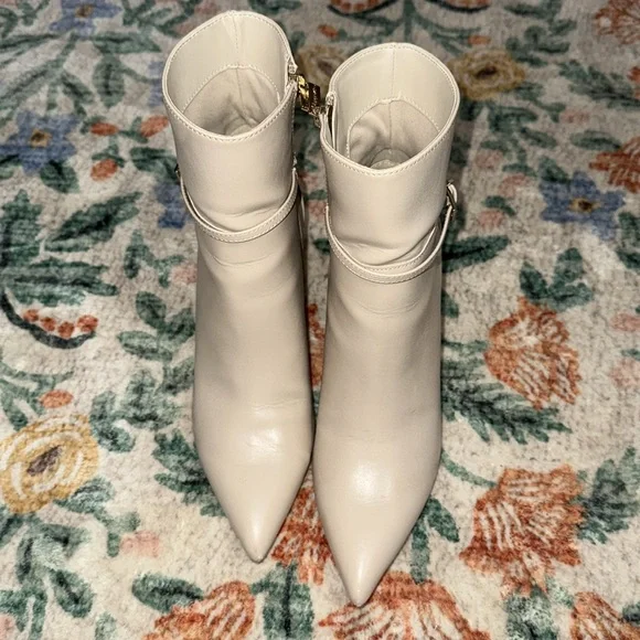 Calvin Klein Vivera Pointy Toe Stiletto Heel Cream Dress Booties size 7.5 - Picture 4 of 6